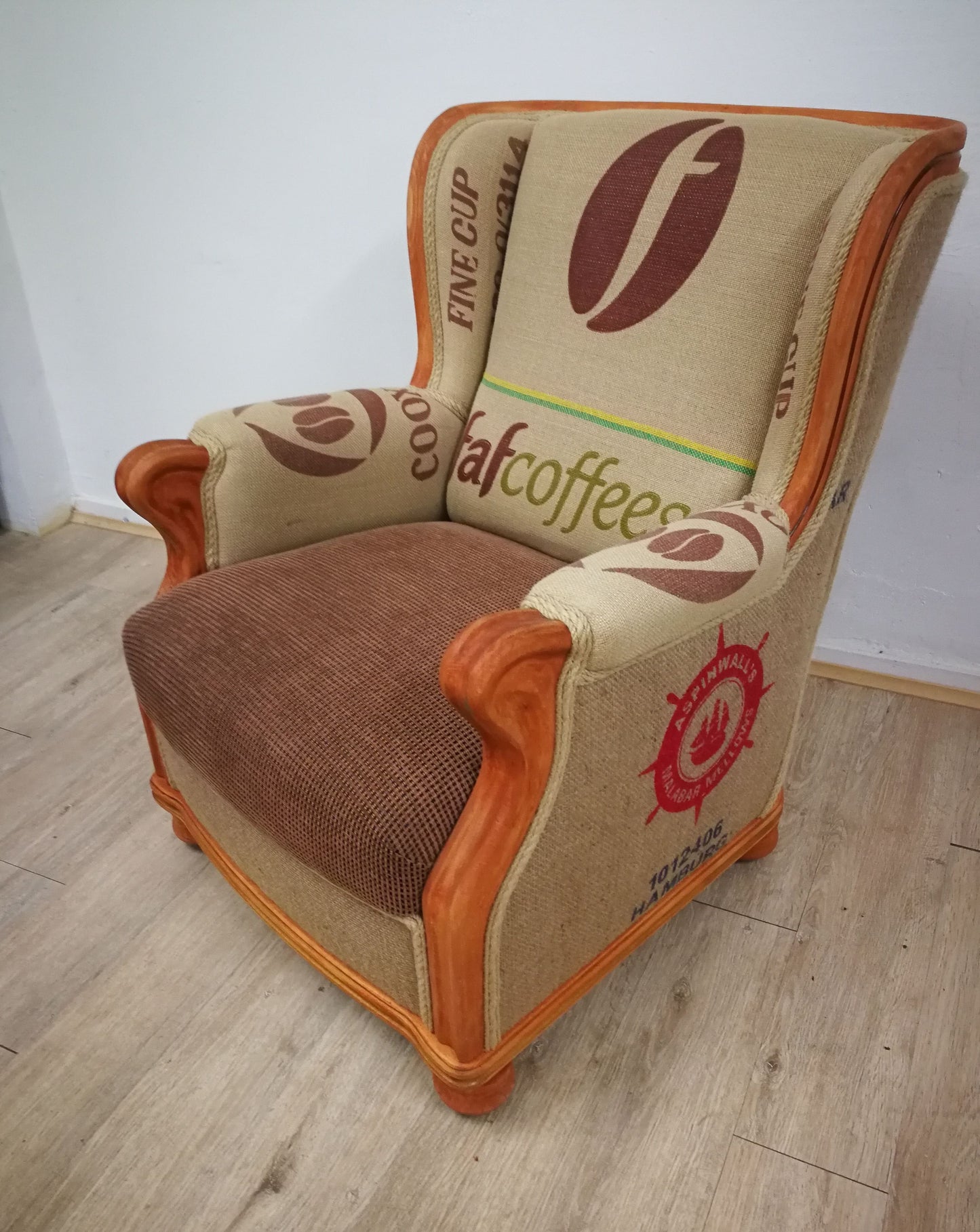 Antike Sessel aus Sostenible Lampocoy Collection